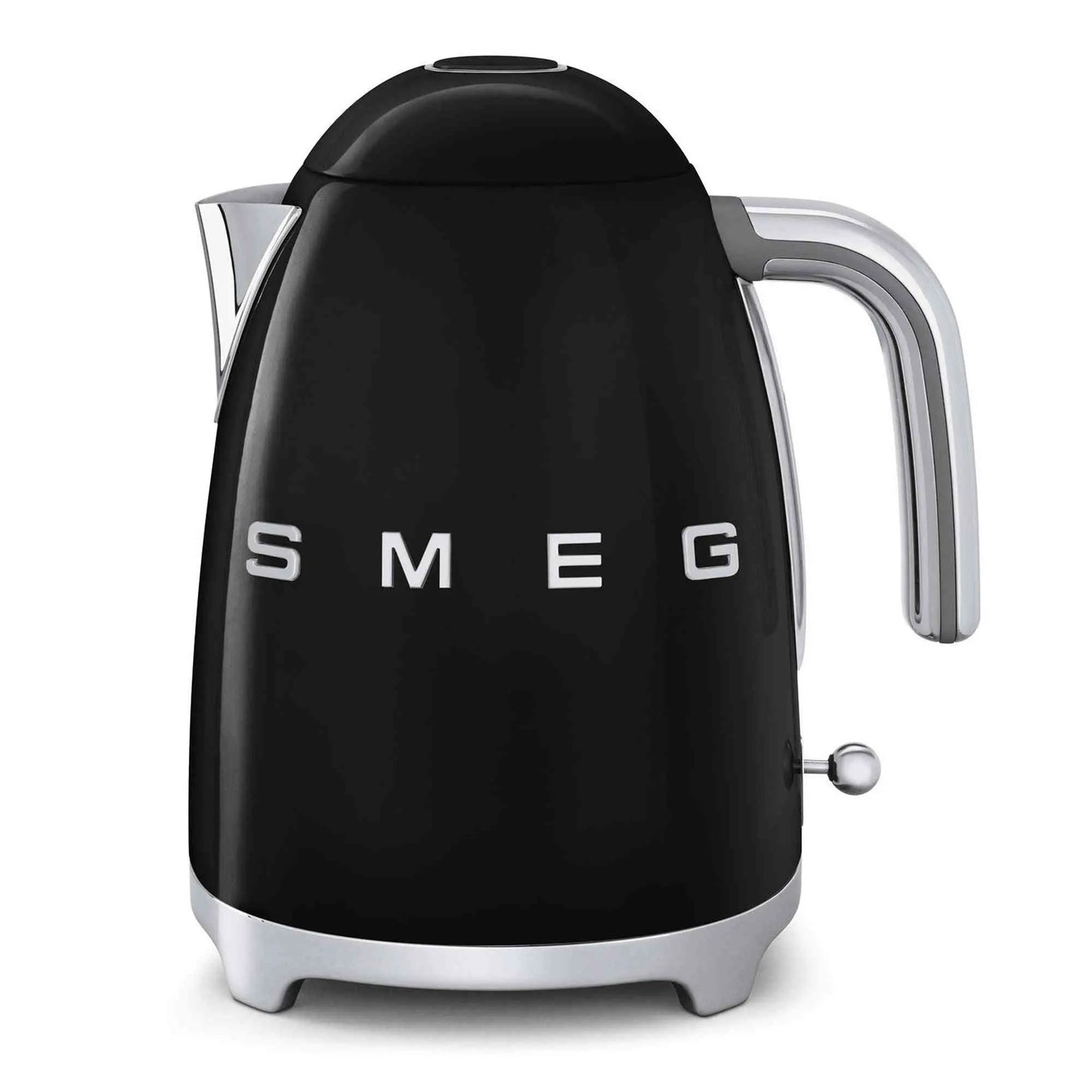 SMEG electric kettle with 360˚ swivel base, auto-shutoff, water-level indicators, gentle steam release, and removable limescale filter