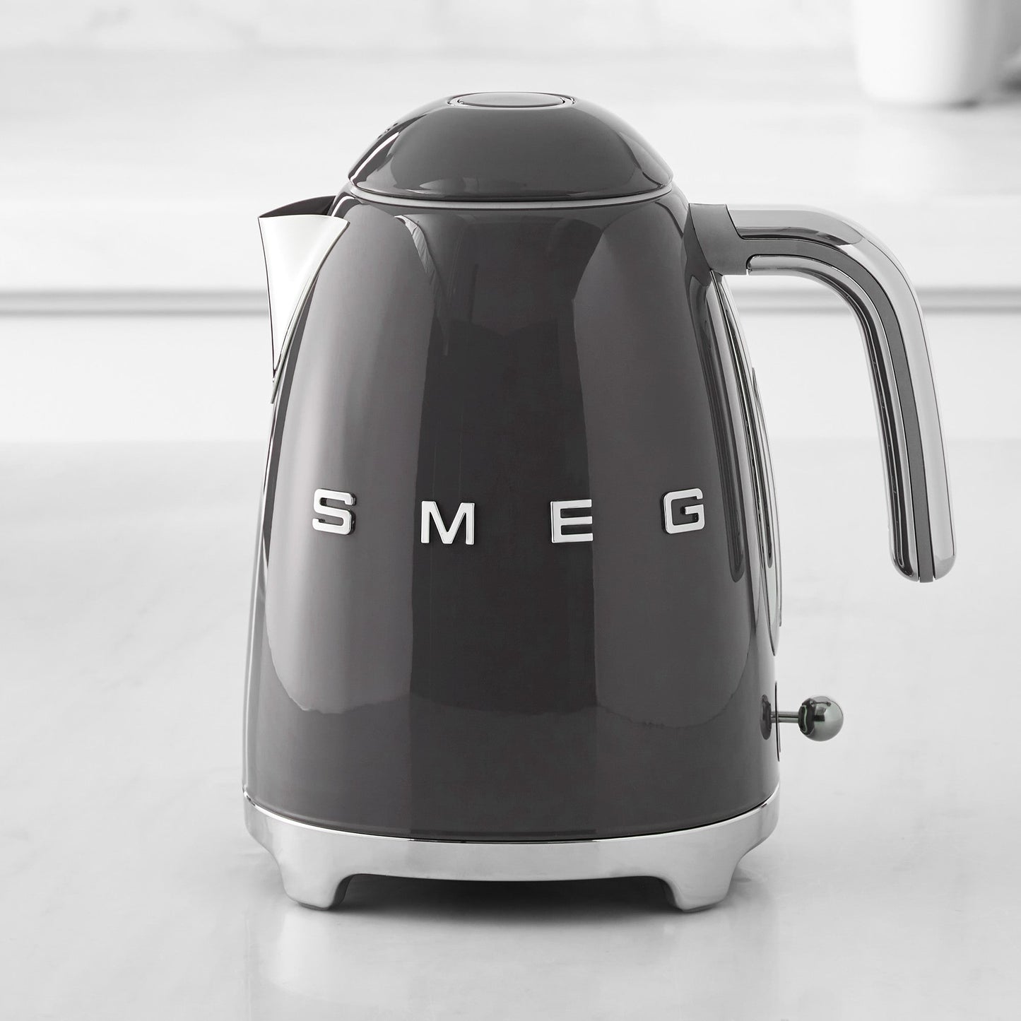 SMEG Electric Kettle 3D Logo